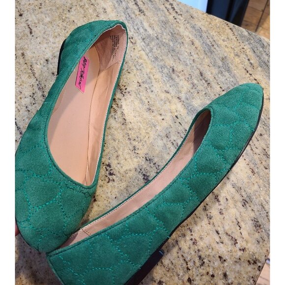 Betsey Johnson Sagga Size 9 Green Suede Quilted Heart Ballet Flats Cheetah Sole - Picture 10 of 12